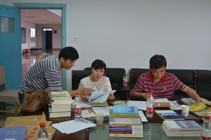 检查组抽查乐鱼手机官方出版社出版的图书